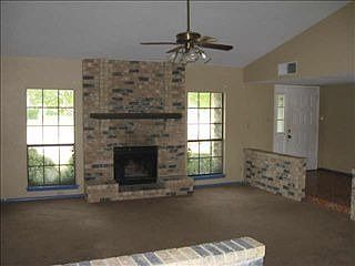 2nd image of 3625 Boxwood Dr