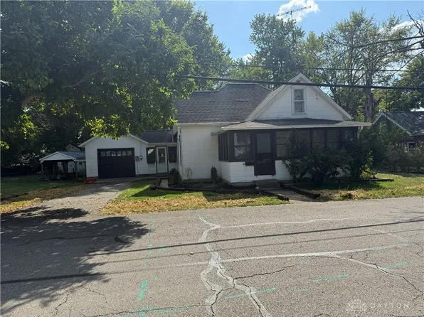 242 W Washington St, New Madison, OH 45346