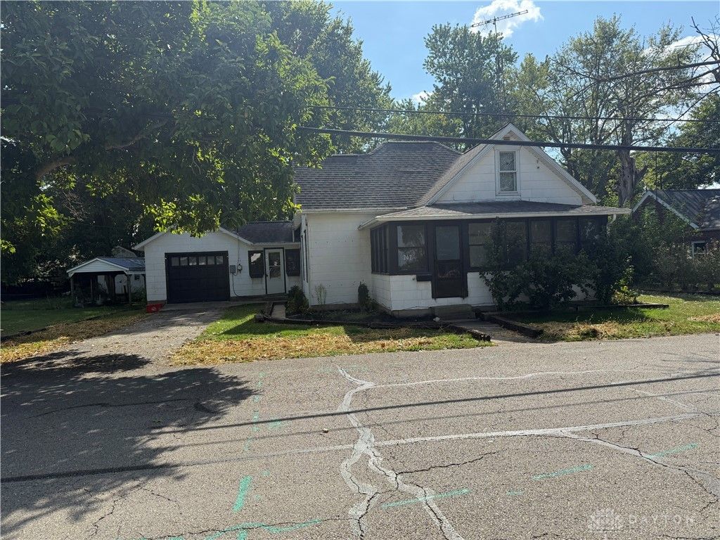 Real estate listing image