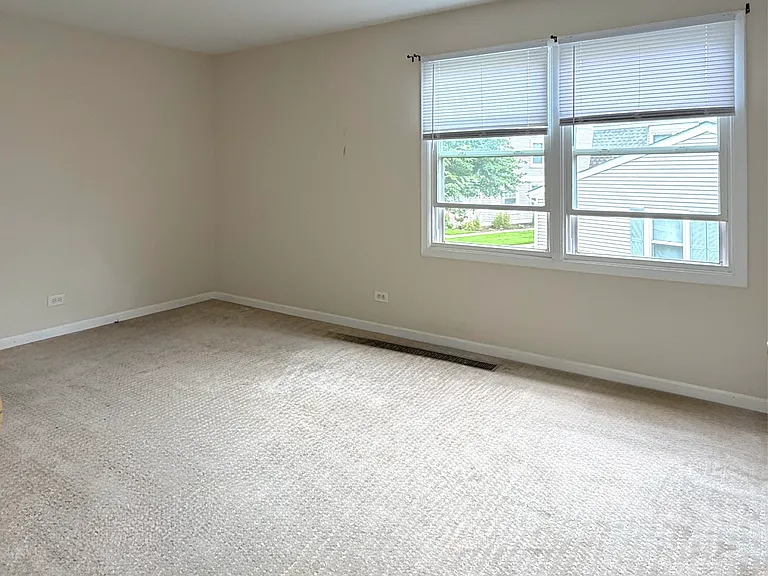 235 Harvest Ct — Photo 8