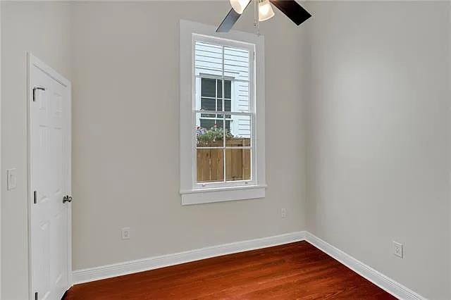 2512 Laurel St — Photo 9