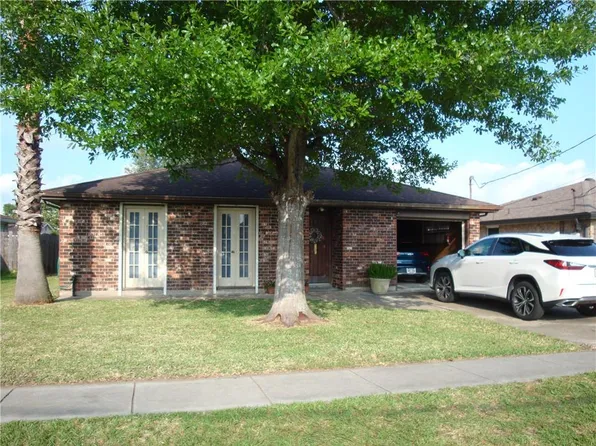 954 Oak Ave, Harahan, LA 70123