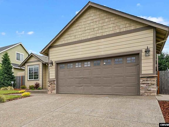 2nd image of 4987 Periwinkle Dr SE