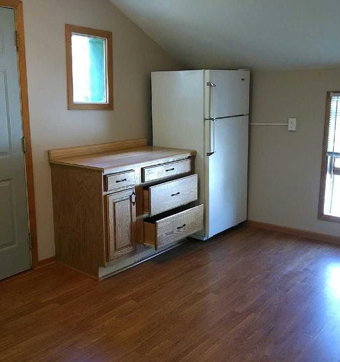 1st image of 754 W Broadway St APT 3