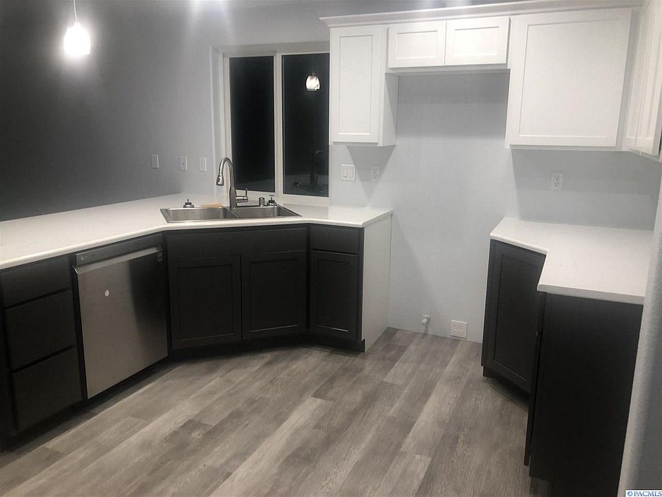 1st image of 4114 Dartmoor Ln