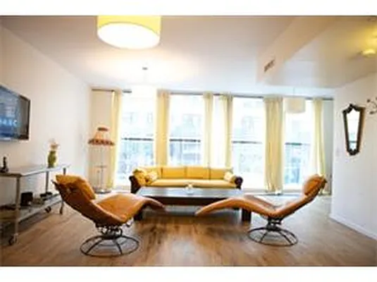 Rented by Momo Acquisition Group | media 21