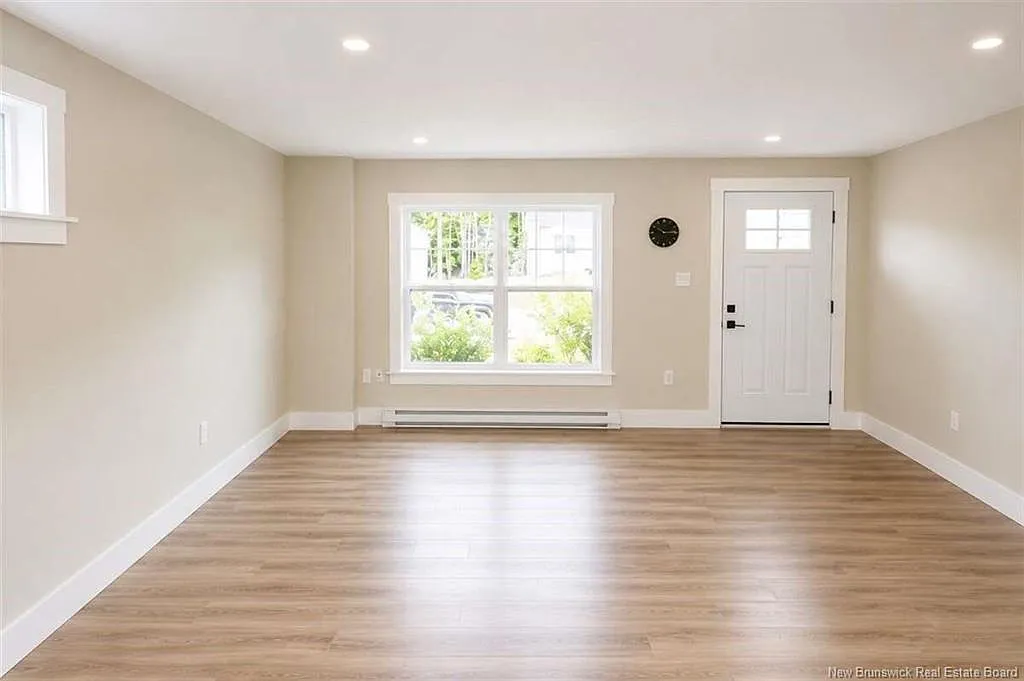 3 bed, 2.5 bath, 1508 sqft, $2,450 — Photo 3