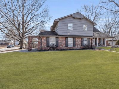 1100 SW Azure Ave, Blue Springs, MO, 64015