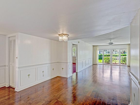 3rd image of 801 Lake Shore Dr APT 114