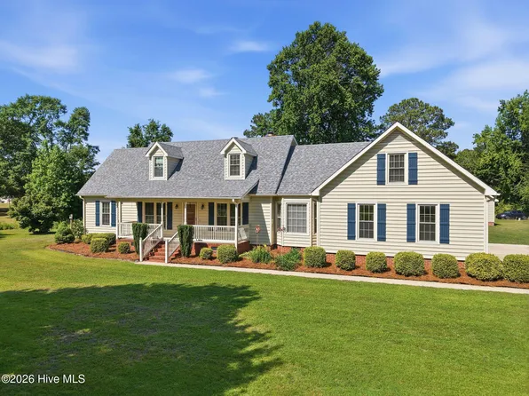 3190 Fox Run Circle, Kinston, NC 28504