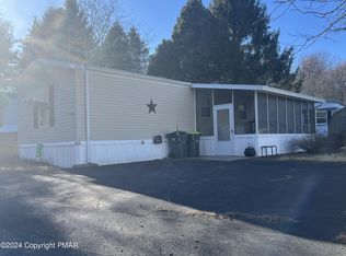 118 Lower Pmhe South Dr, East Stroudsburg, PA 18302