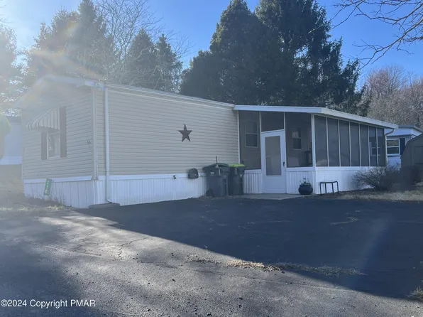 118 Lower Pmhe South Dr, East Stroudsburg, PA 18302