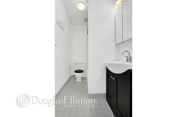 Rented by Douglas Elliman | media 13