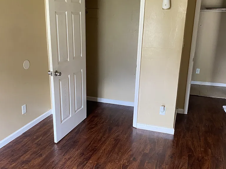 5741 Aftonshire Dr — Photo 8