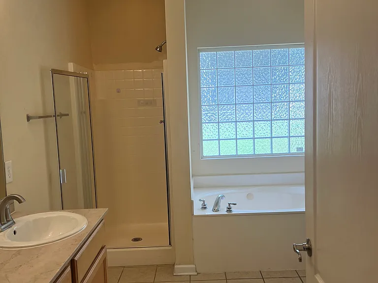 5238 Cottage Cir — Photo 11