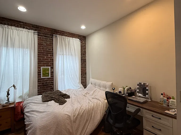 19 Cortes St #2 — Photo 11