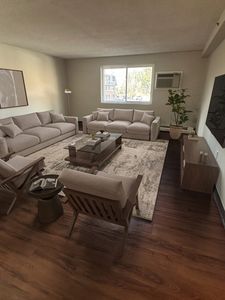 688 Boston Post Rd E APT 202, Marlborough, MA, 01752