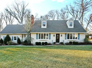 405 Glendale Rd, Wyckoff, NJ 07481