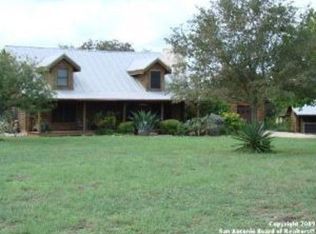1320 Cr 2615, Rio Medina, TX 78066