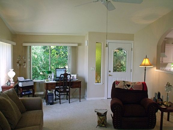 3rd image of 6 Redondo Ct