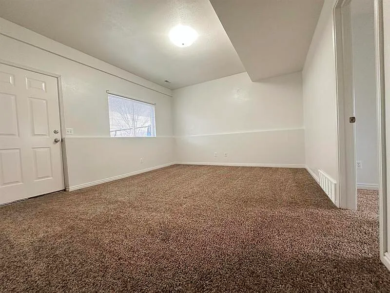Building Photo - 759 W 400 N #B