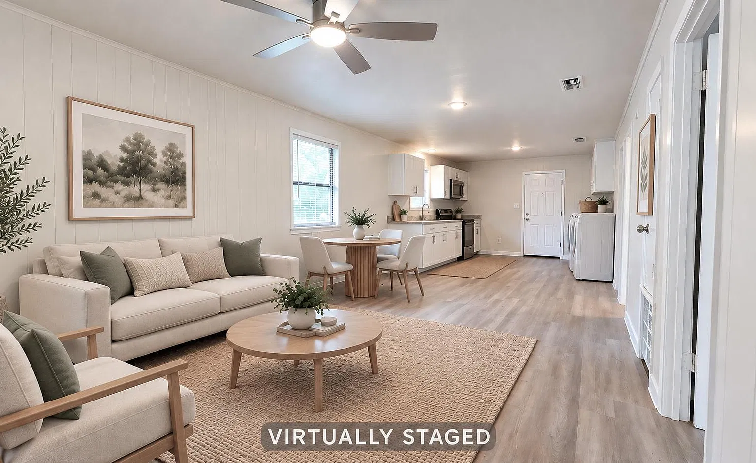 389 W Blackbourn St — Photo 1