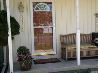 28305 Greenbriar Way #118, Brownstown, MI 48183