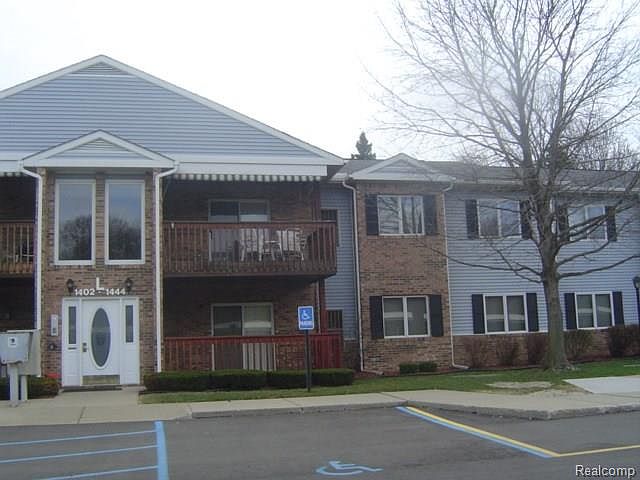 1st image of 1426 Shoemaker Dr #68