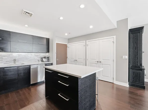 1450 Washington Street image 12 of 28