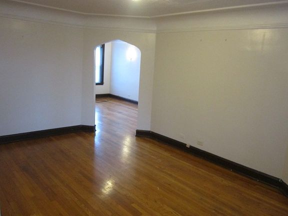 5th image of 836 N Massasoit Ave APT 3B