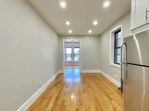 333 Lincoln Road 1L image 1 of 12