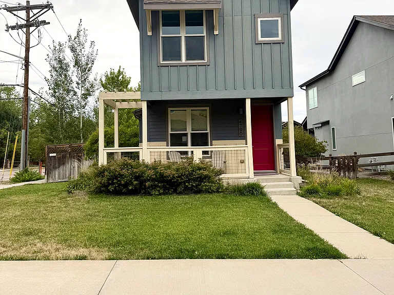 4790 8th St — Photo 1