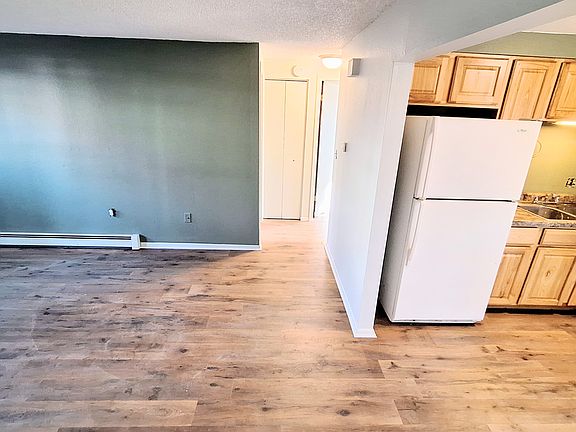 5th image of 1065 Magnolia St APT A