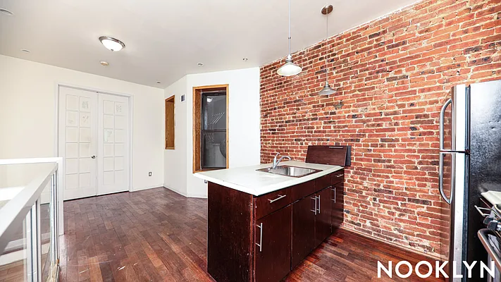 Rented by Nooklyn NYC LLC | media 2