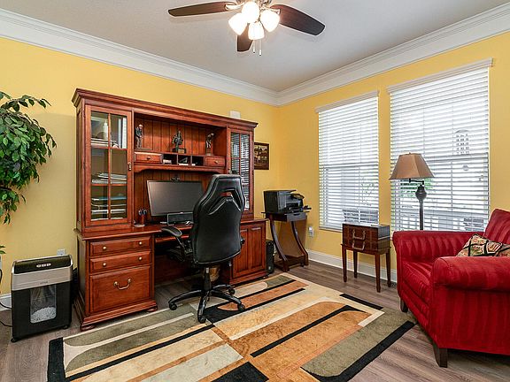 4th image of 4105 Hanover Square Dr