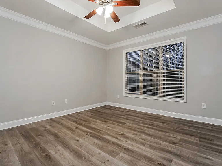 108 Heathwood Dr — Photo 10