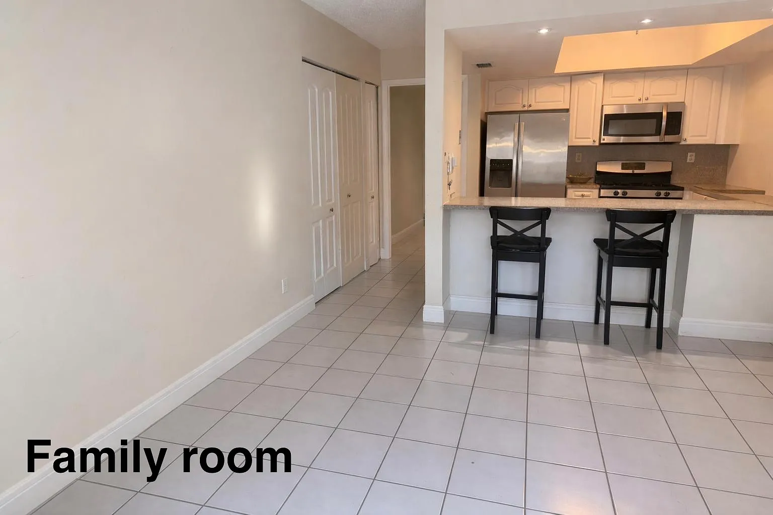 2 bed, 1138 sqft, $2,600 — Photo 4