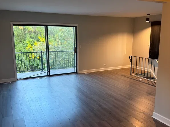 6267 Kit Carson Dr #6267, Hanover Park, IL 60133