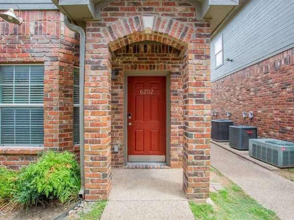 1701 S 12th St APT 6202, Waco, TX 76706