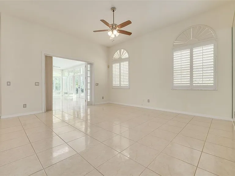 3713 Siena Ln — Photo 13