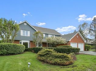 10411 Palos West Dr, Palos Park, IL