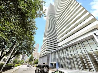 42 Charles St E #2208, Toronto, ON M4Y 0B7