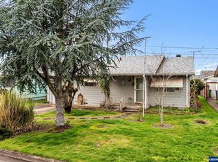 943 Cahill Way, Woodburn, OR 97071