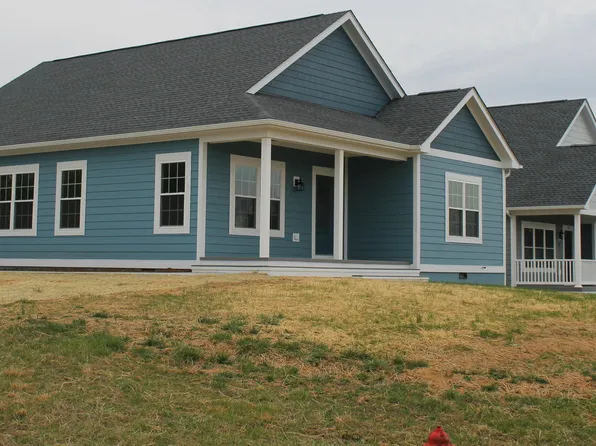 345 Lilly Bell Dr, Lexington, VA 24450