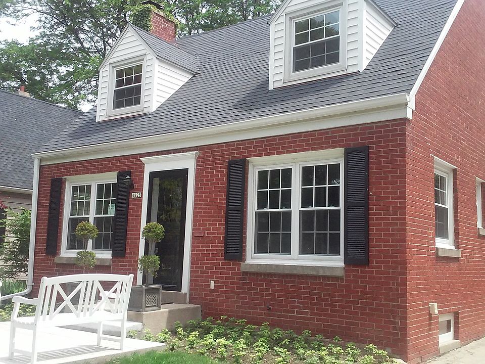 1st image of 4828 N Sheffield Ave