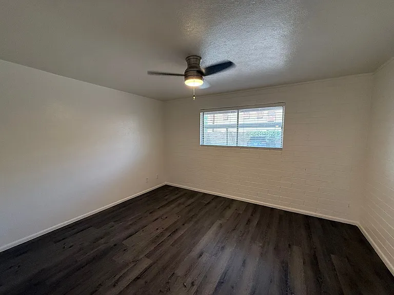 Alexsi Apartments — Photo 11