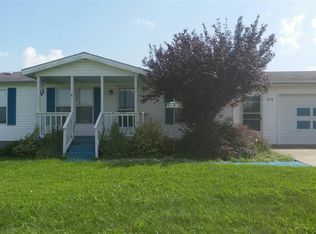816 Green Meadow Ln, Deepwater, MO 64740