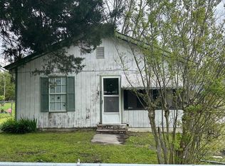 1806 Lamont St, Waycross, GA 31503