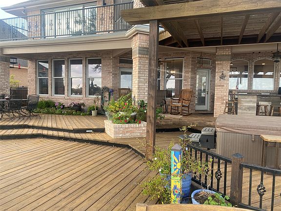 5th image of 194 Waterford Way