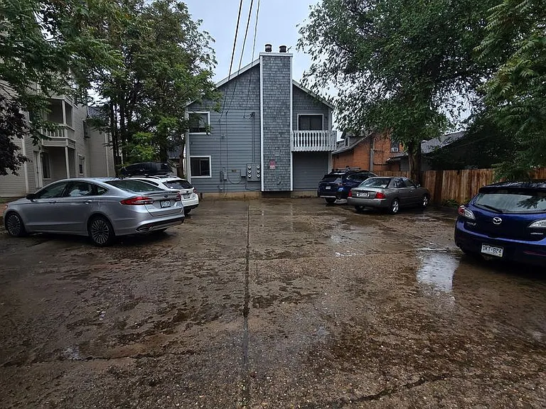 1742 Walnut St — Photo 5